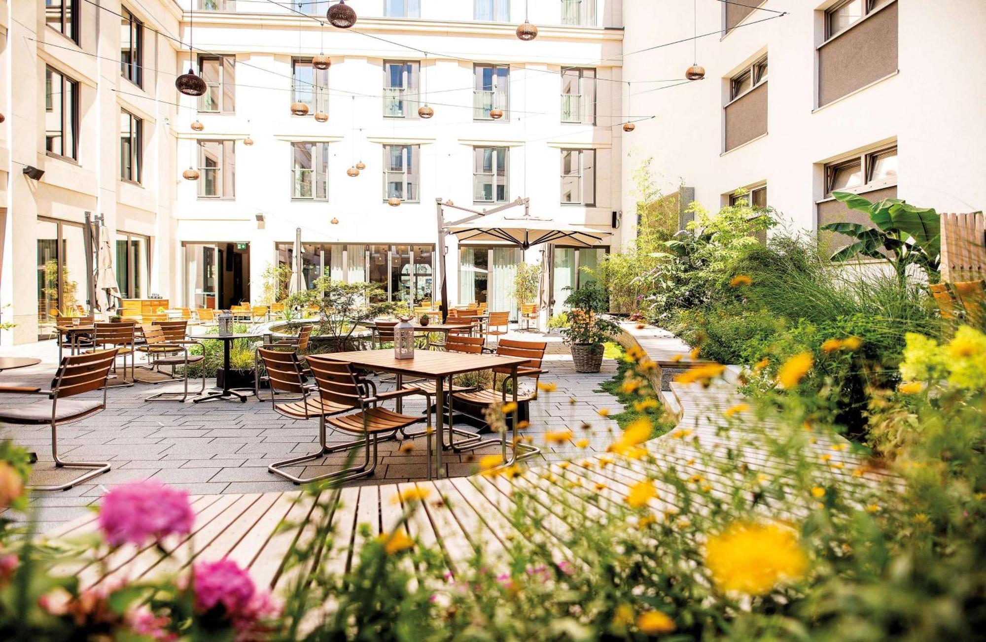 Hilton Garden Inn Mannheim Buitenkant foto